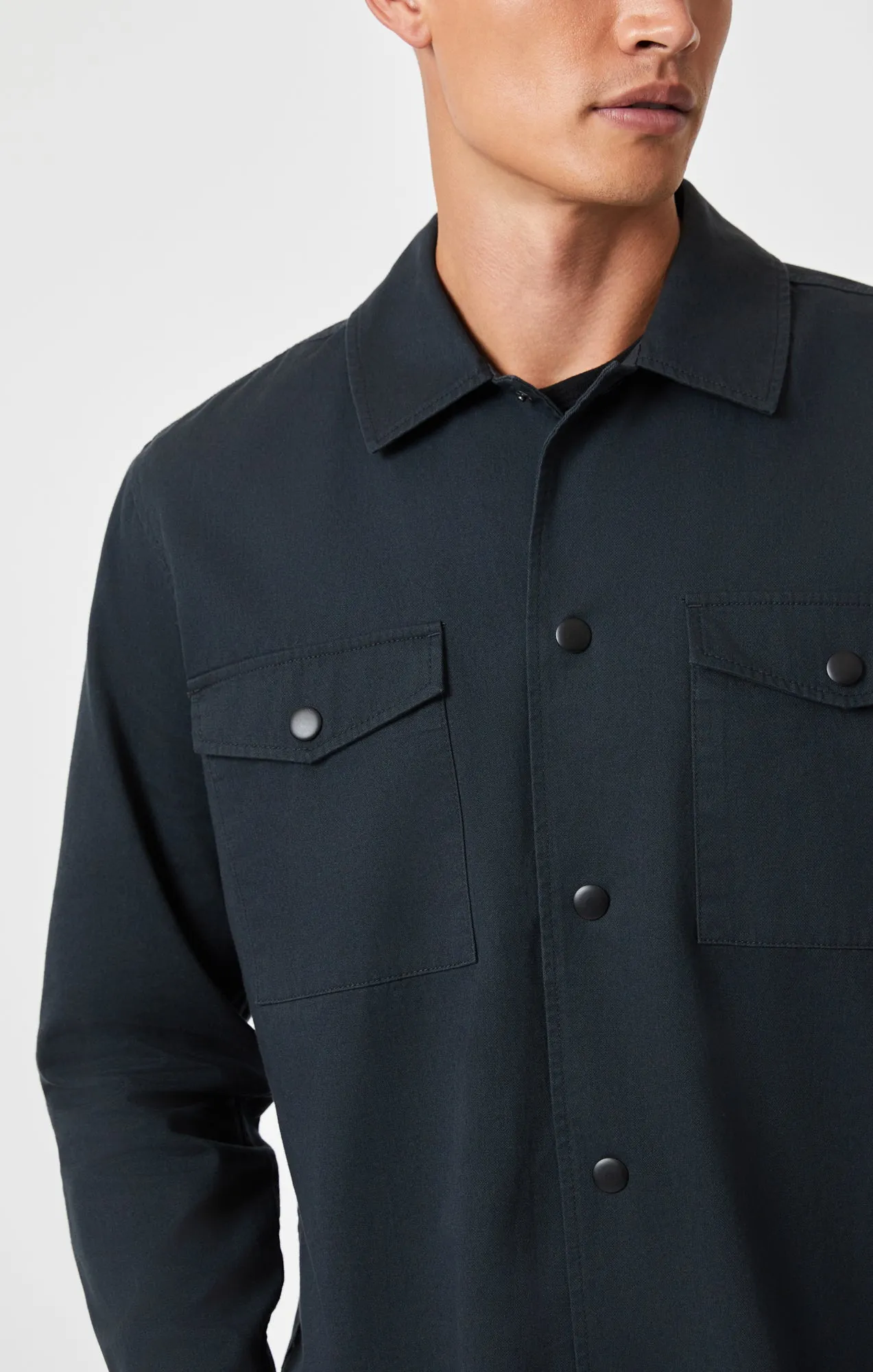 DOUBLE POCKET OVERSHIRT IN PIRATE BLACK