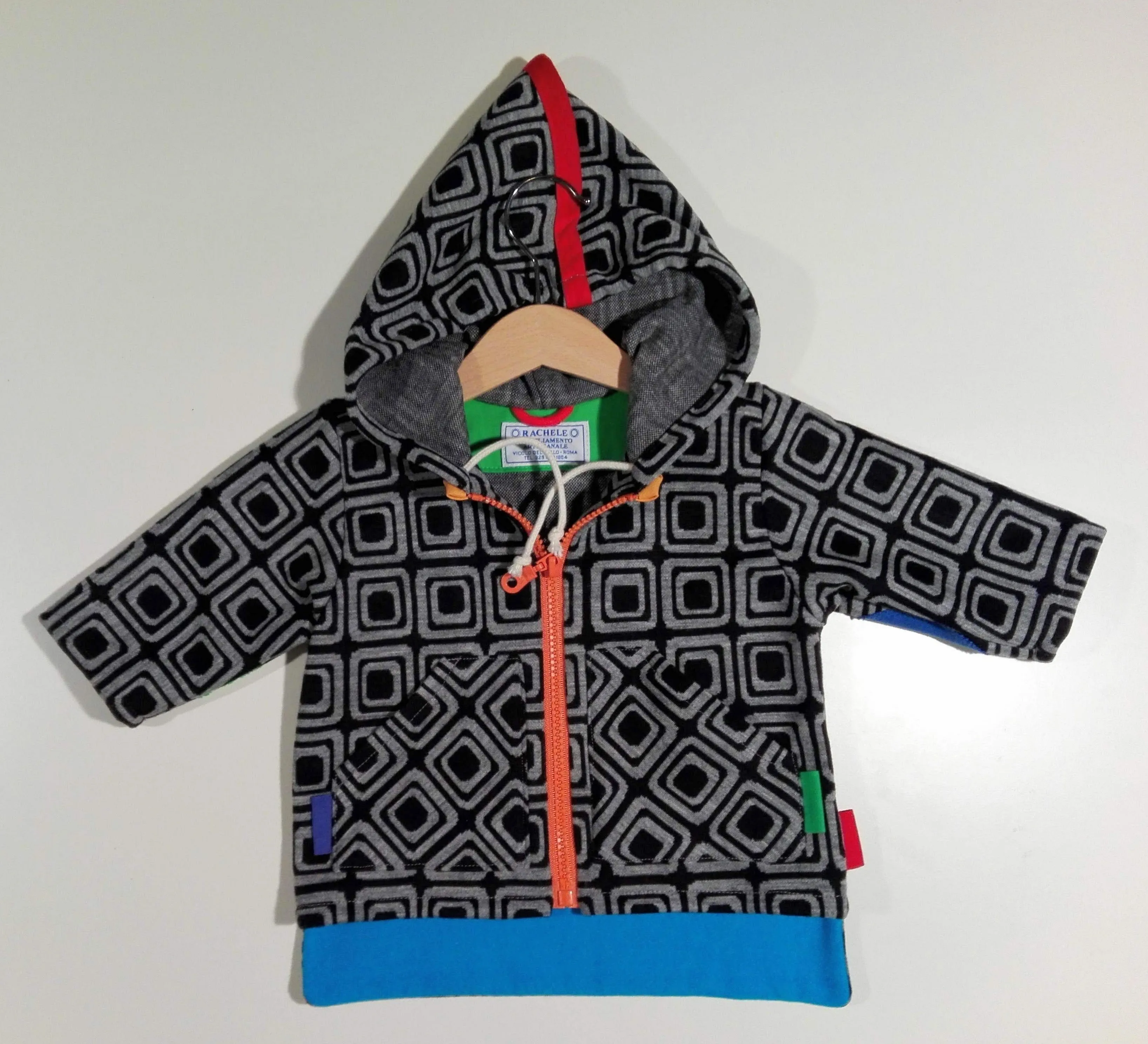 Jacket in mixed cotton and wool with hood