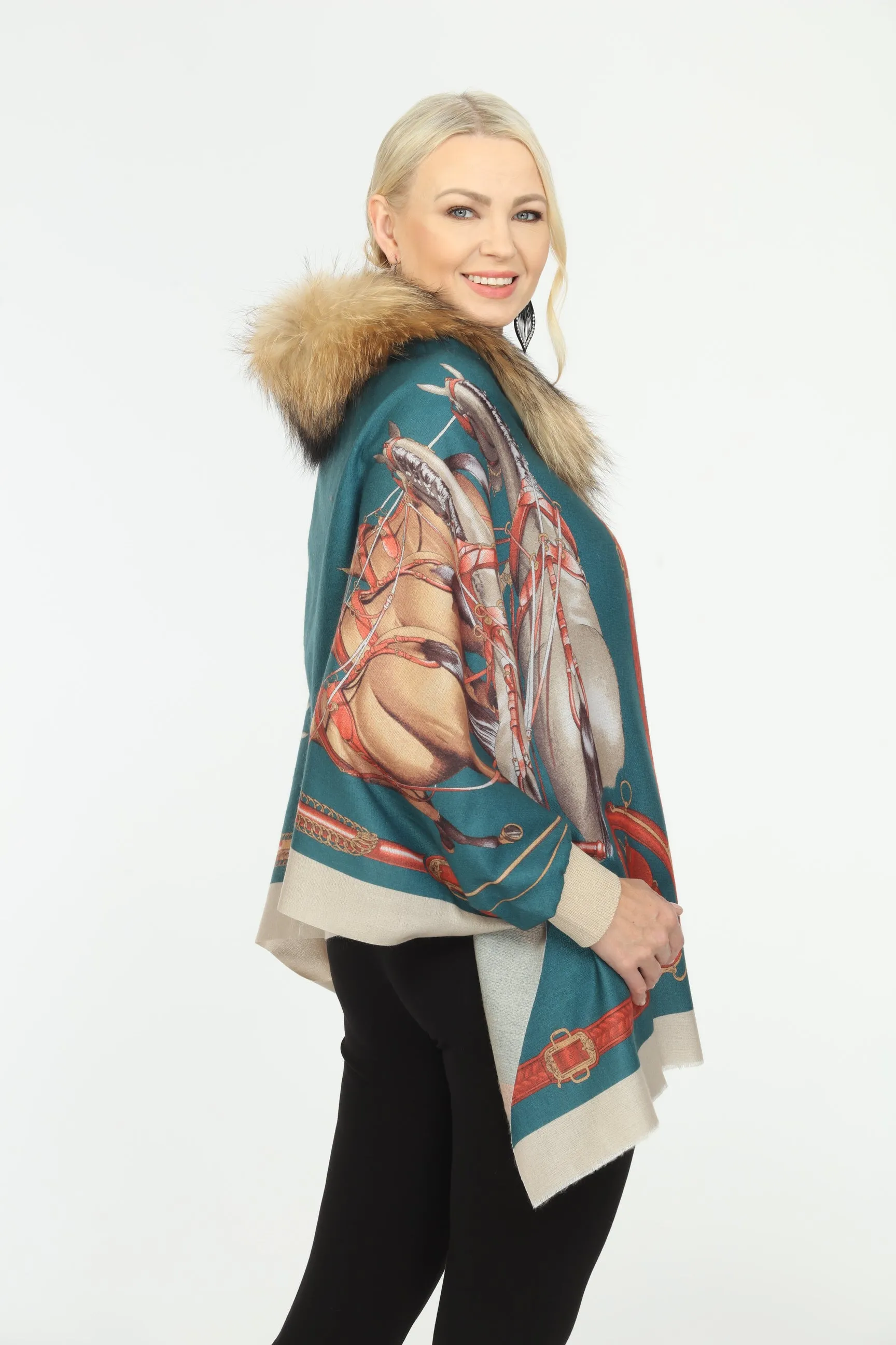 OO LA LA Detachable Fur Collar Cape Boho Chic M5170